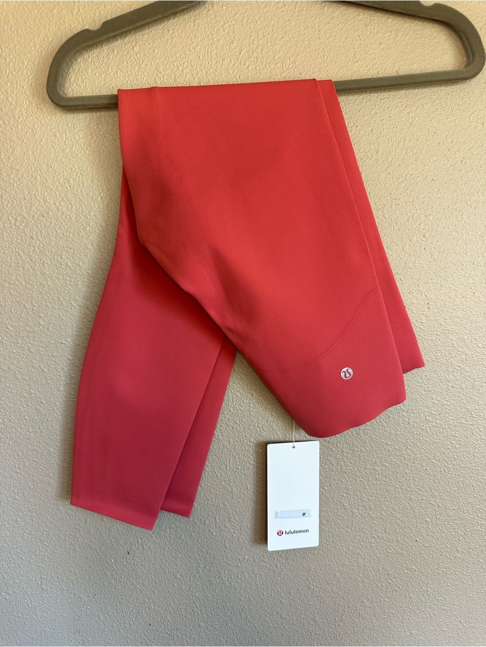 Lululemon glow up HR tight 25”, Desert Red